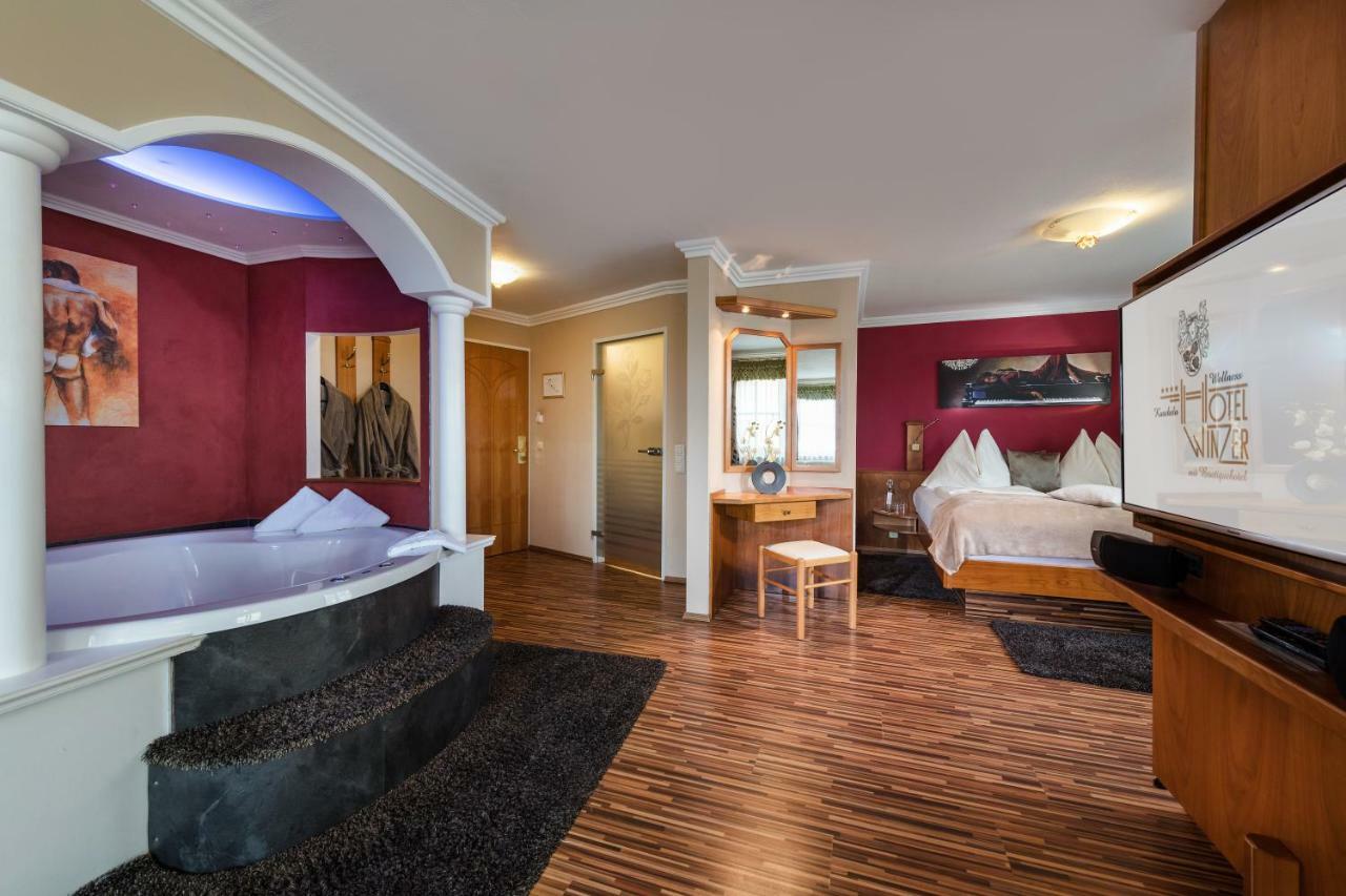 Hotel Winzer Wellness & Kuscheln Sankt Georgen im Attergau Buitenkant foto