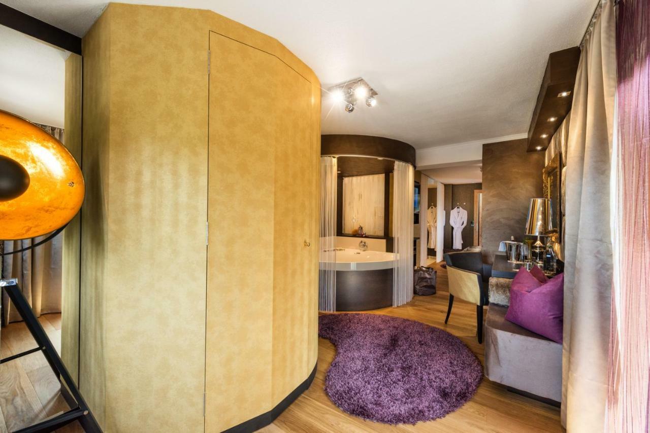 Hotel Winzer Wellness & Kuscheln Sankt Georgen im Attergau Buitenkant foto