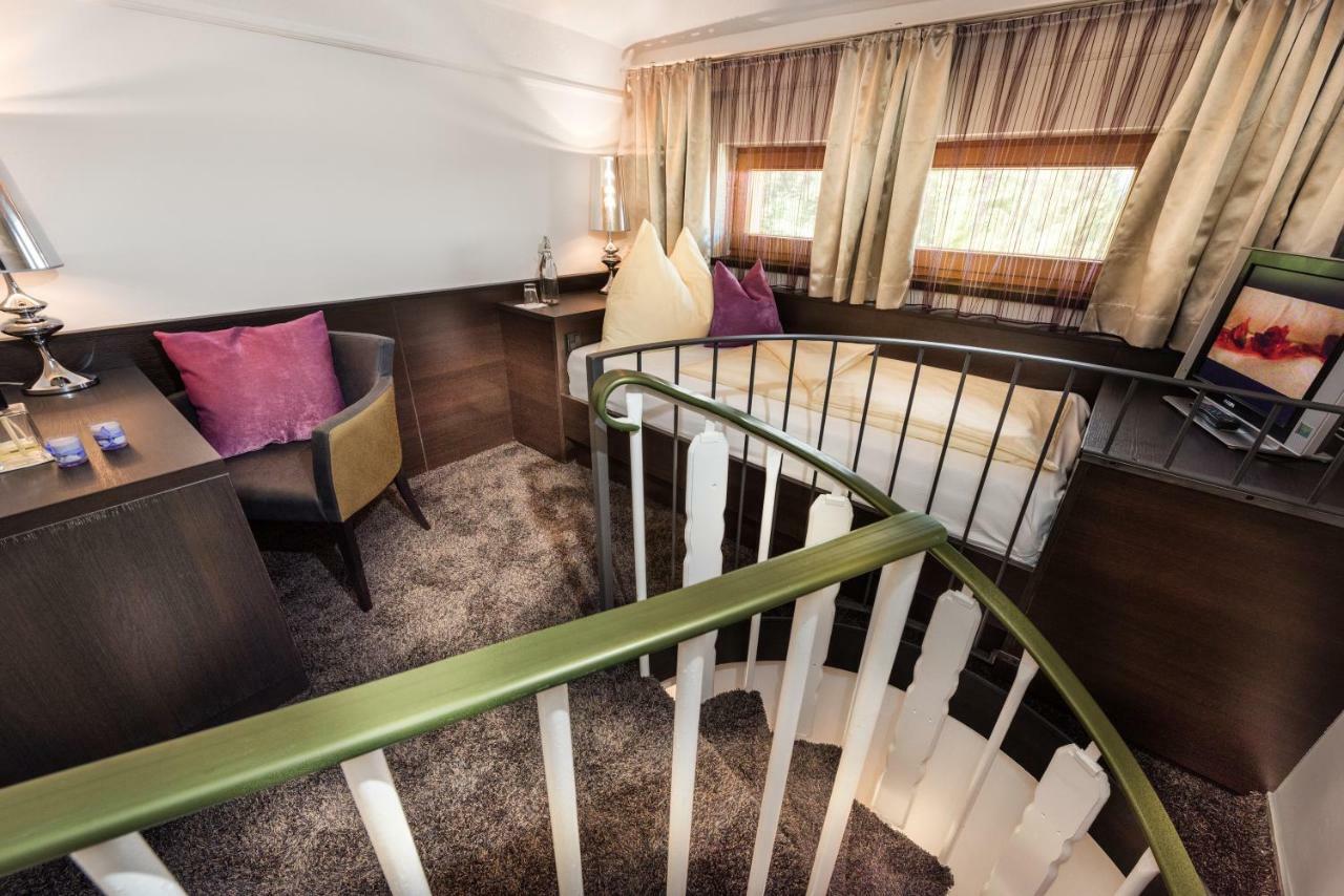 Hotel Winzer Wellness & Kuscheln Sankt Georgen im Attergau Buitenkant foto